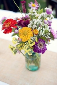 Love mason jars with flowers!
